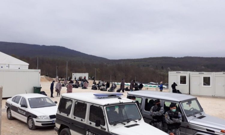 Migranti pristižu u velikom broju na hrvatsku granicu