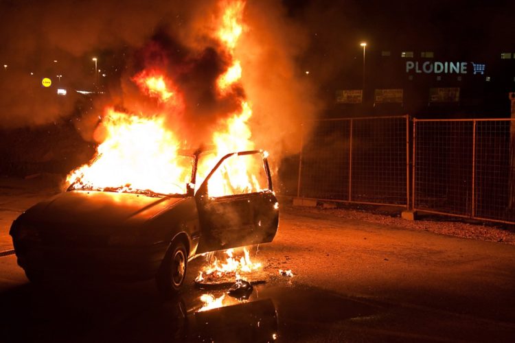 Uhićen 39-godišnjak kojeg se sumnjiči za paljevinu prilikom čega je gorio i automobil tvrtke iz Ljubuškog