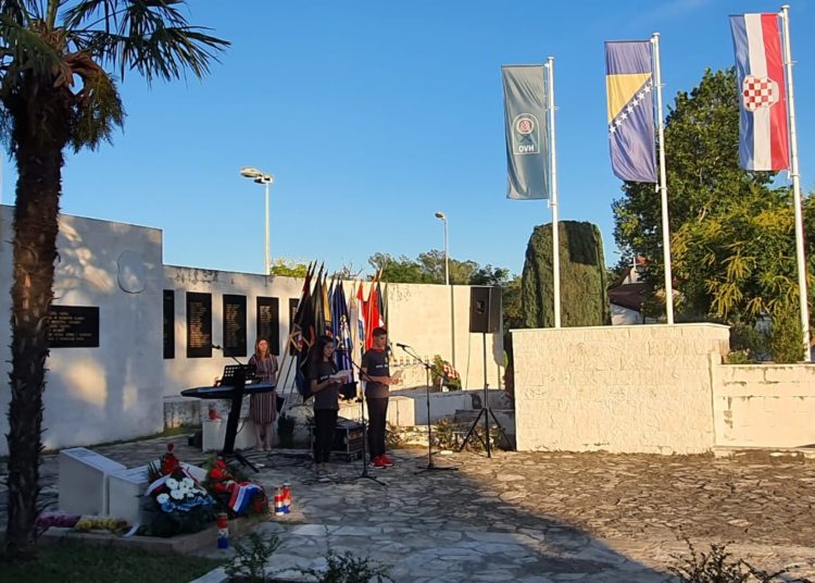 Lipanjske zore: Obilježena 28. obljetnica oslobođenja Bune