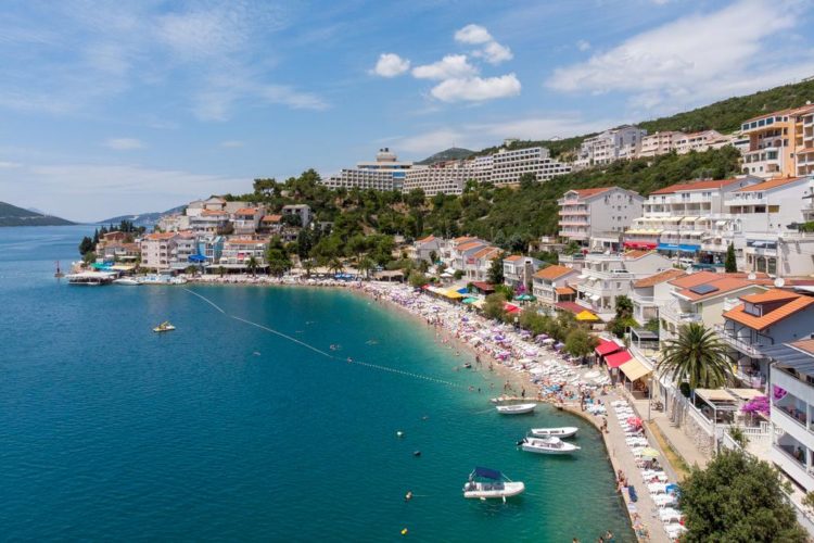 Idemo u Neum, na Blidinje, Kupres, Kravice, Vlašić… A oni neka zatvaraju granice!