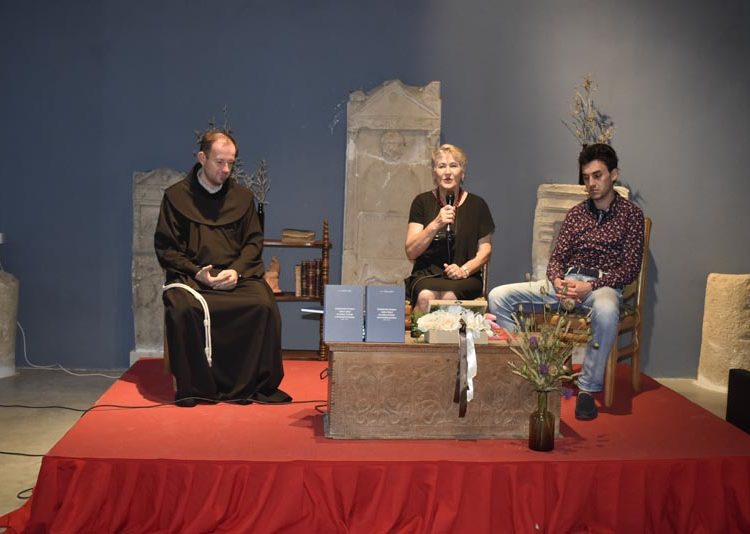 Ljubuški: Predstavljena knjiga Jelice Galić na Humcu