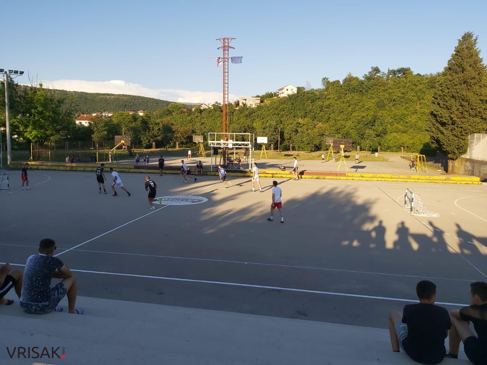 Počeo humanitarni malonogometni turnir u organizaciji Škripara