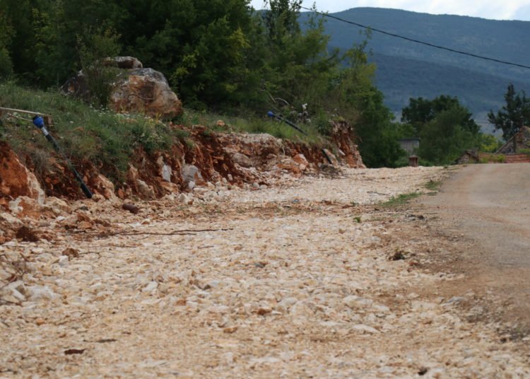 Grad Široki Brijeg nastavlja s investicijama izgradnje vodovoda u Ljubotićima, Dobrkovićima i Knešpolju
