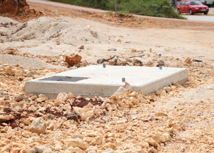 Grad Široki Brijeg nastavlja s investicijama izgradnje vodovoda u Ljubotićima, Dobrkovićima i Knešpolju