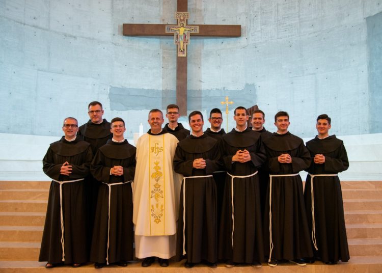 Hercegovačka franjevačka provincija bogatija za 10 postulanata