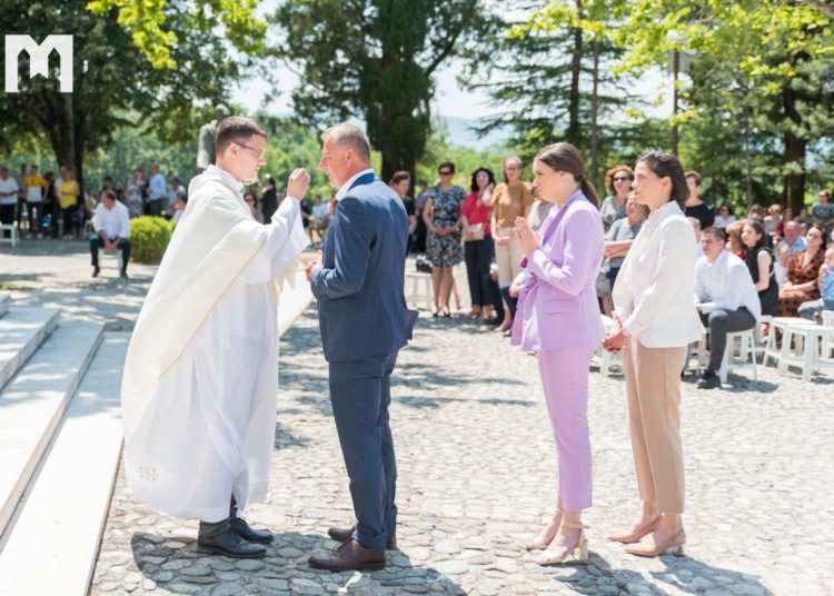 FOTO/ Mlada misa fra Renata Galića