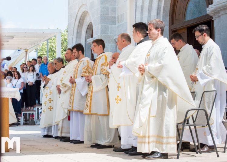 FOTO/ Mlada misa fra Renata Galića