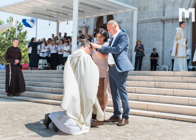 FOTO/ Mlada misa fra Renata Galića