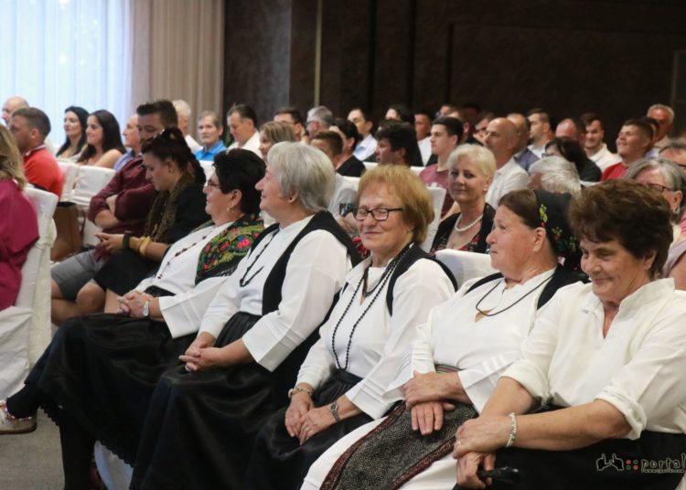 Ljubuški: Pretpremijerno prikazan film o Dream Team Babama