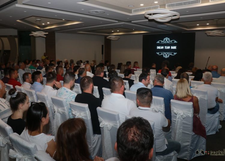 Ljubuški: Pretpremijerno prikazan film o Dream Team Babama