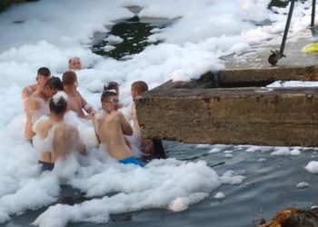 Pjena party Dragana Mektića na rijeci Ukrini: Ministarstvo traži istragu