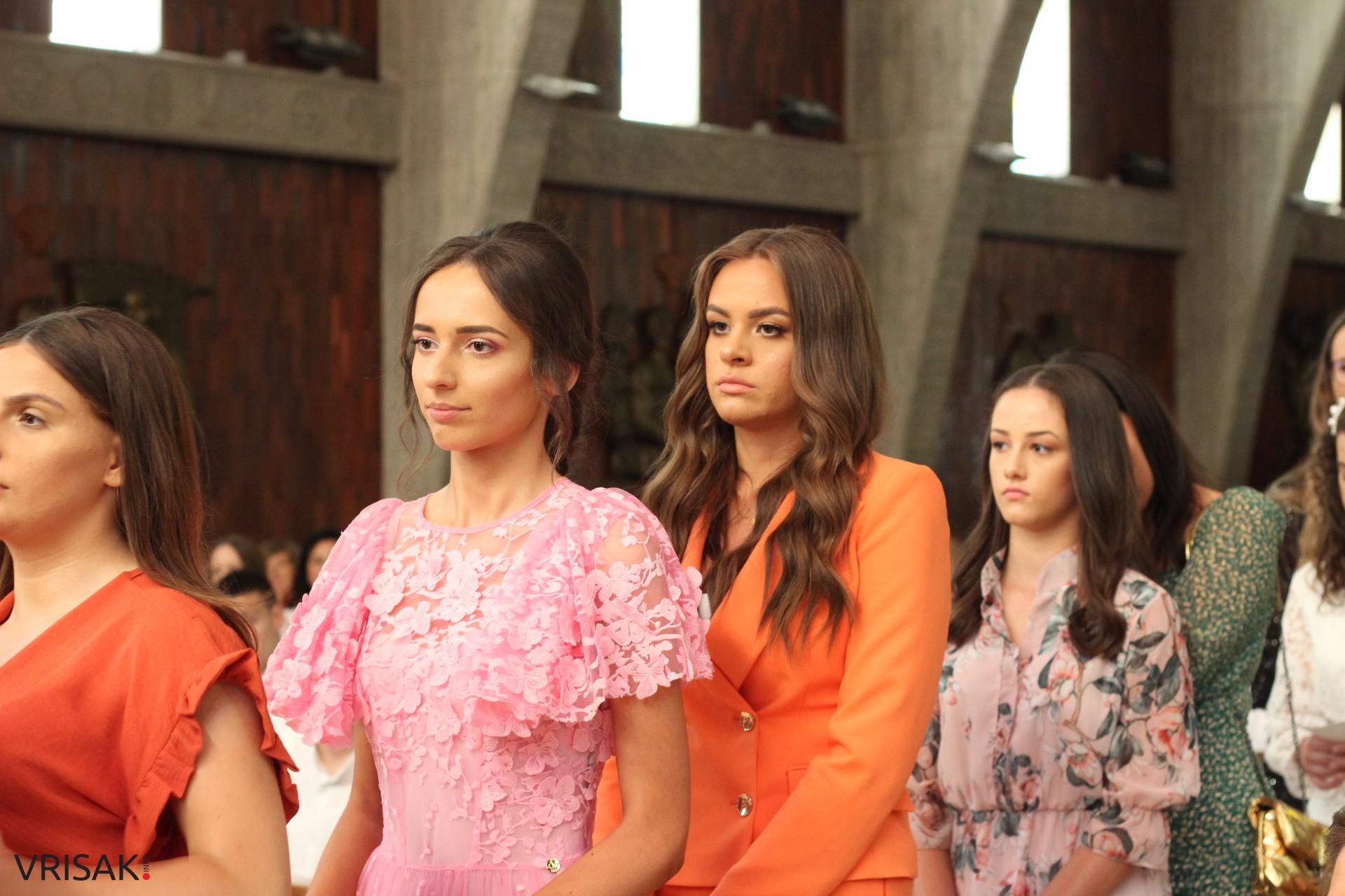 FOTO: Krizma u župi Kočerin