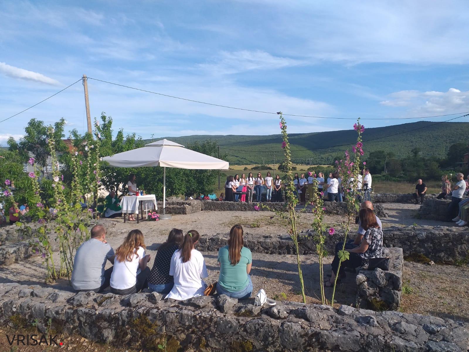 U nedjelju proslavljena sveta misa na ostatcima bazilike u Mokrom