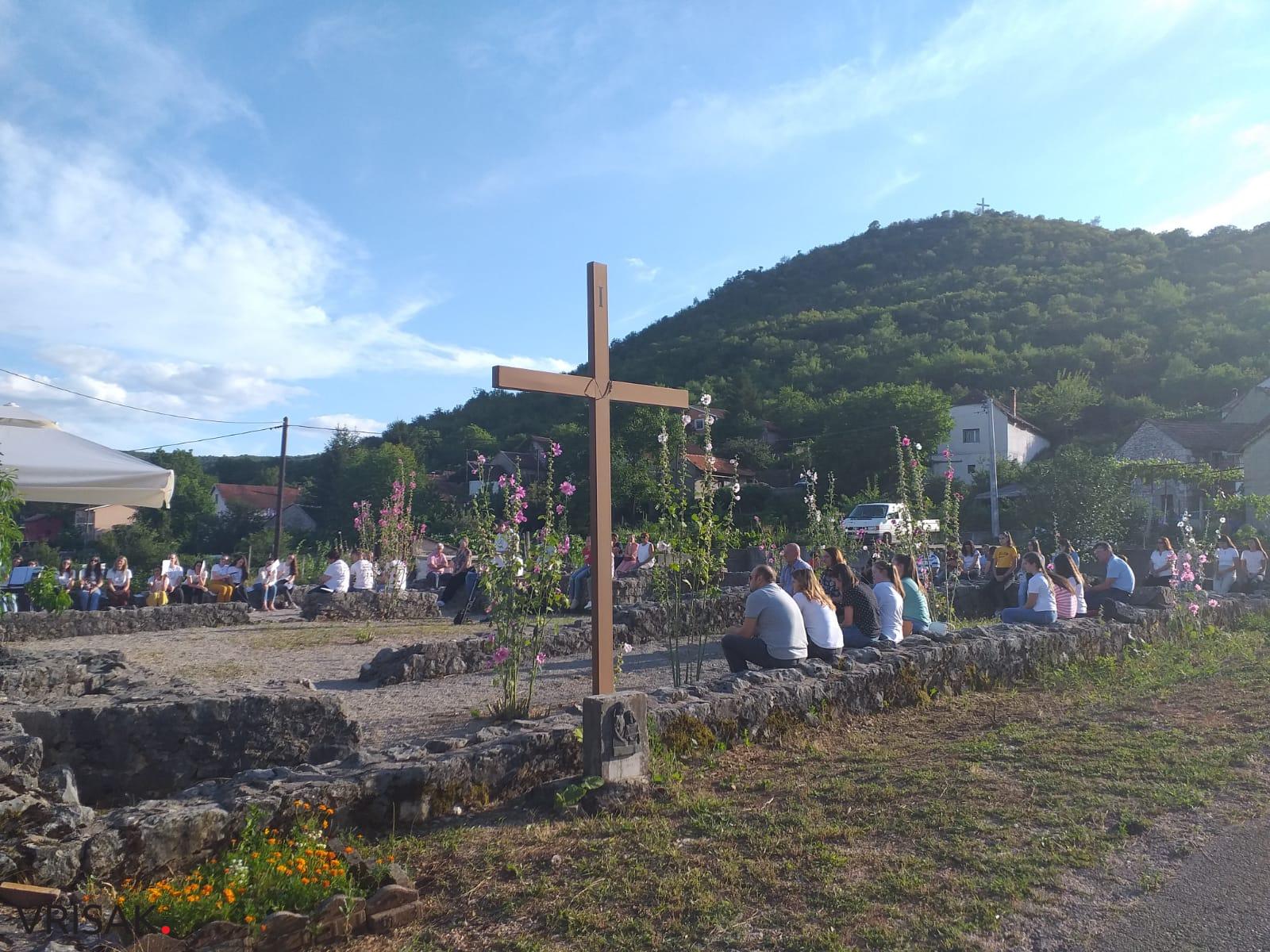 U nedjelju proslavljena sveta misa na ostatcima bazilike u Mokrom