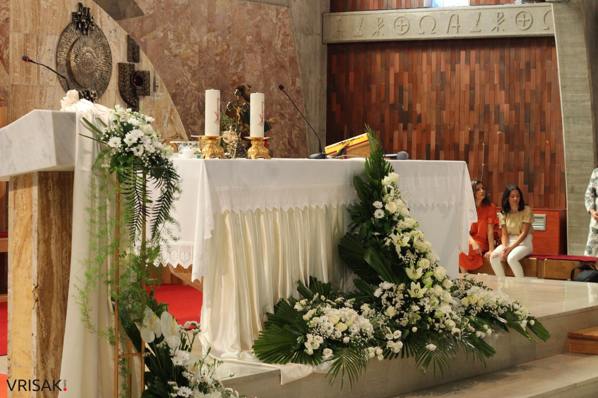 FOTO: Krizma u župi Kočerin