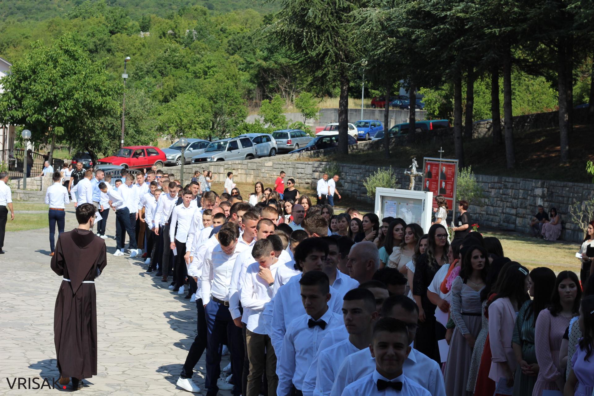 FOTO: Krizma u župi Kočerin