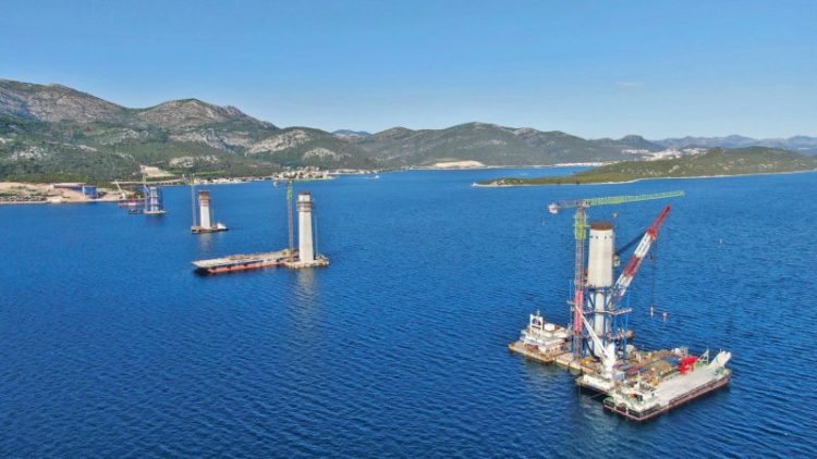 Gradnju Pelješkog mosta sad se može pratiti iz cijelog svijeta