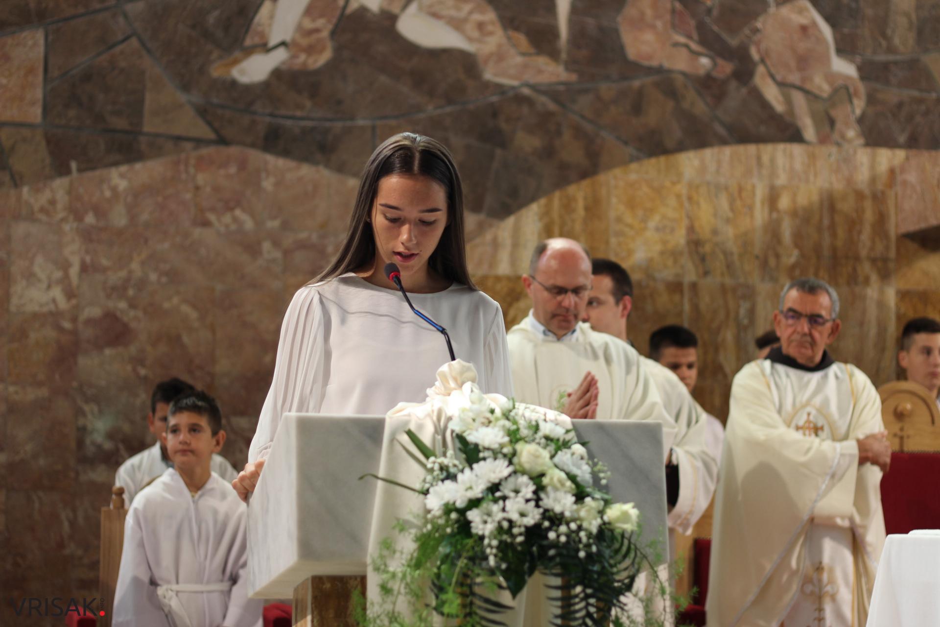 FOTO: Krizma u župi Kočerin