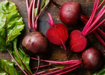 Jeste li probali ajvar od cikle? Pročitajte recept i iznenadite obitelj!