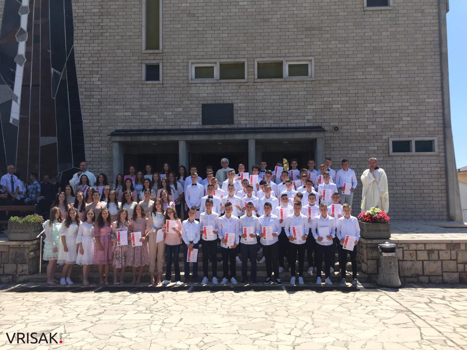 FOTO: Krizma u župi Kočerin