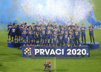 Dinamo na praznom Maksimiru proslavio naslov prvaka