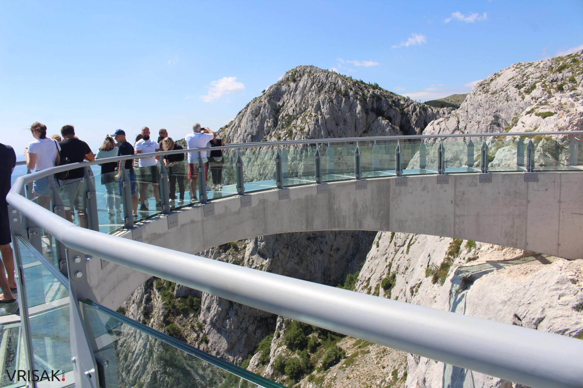 FOTO&VIDEO/Posjetili smo “nebesku šetnicu” na Biokovu; Obara s nogu!