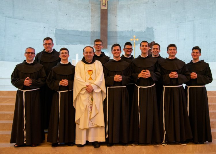 Hercegovačka franjevačka provincija bogatija za 10 postulanata