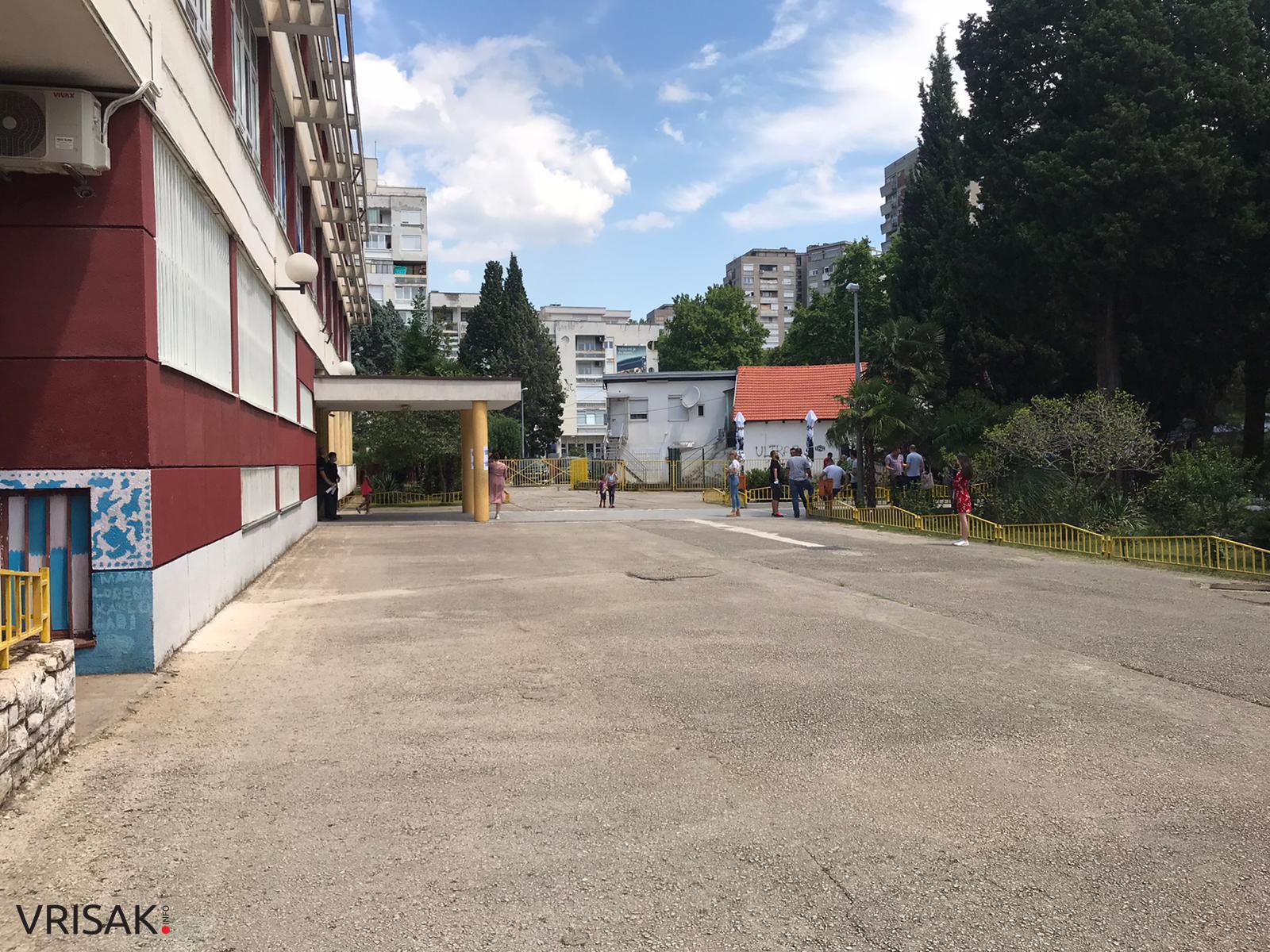 Glasovanje u Mostaru, suprotno spinovima pojedinih medija, protječe bez gužve