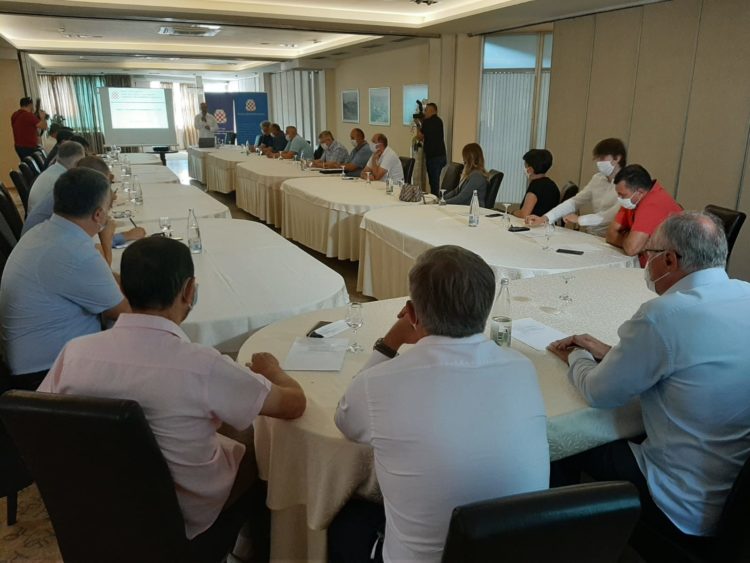 Održan Okrugli stol na temu “Stanje i perspektive gospodarstva Županije Zapadnohercegovačke u sljedećih 7 godina”