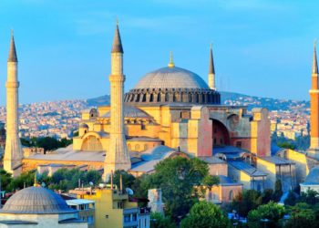Crkvu svete Sofije po drugi put u povijesti pretvaraju u džamiju