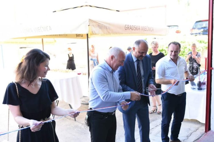 Bago i Luburić na otvorenju obradnog centra za metal i plastiku