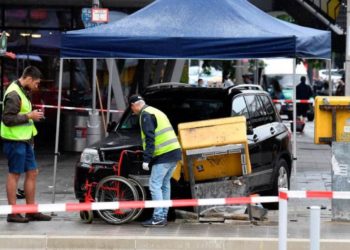 Automobil se zabio u gomilu u Berlinu, sedmero ozlijeđenih