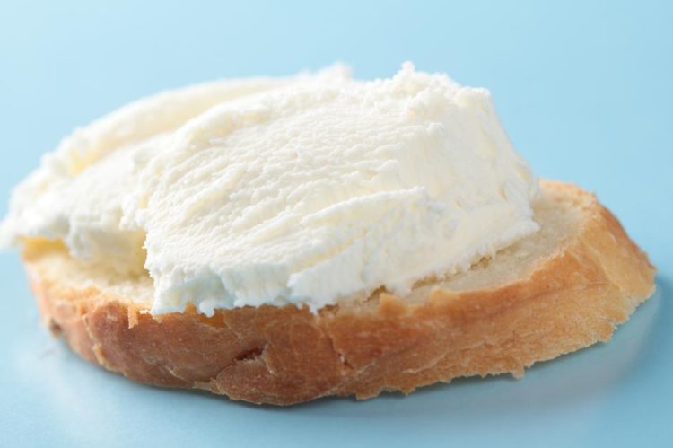 Napravite domaći kajmak u samo 5 minuta