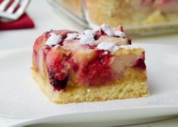 Pita od jabuka, krušaka i šumskog voća