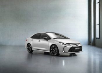 Toyota Corolla Sedan moćnija i agresivnija zahvaljujući GR Sport paketu opreme