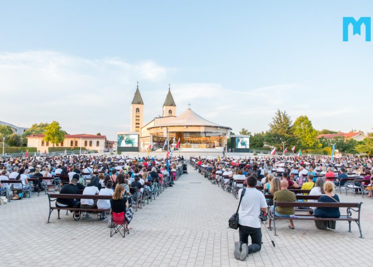 FOTO: Treći dan Mladifesta u Međugorju