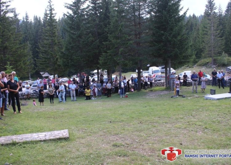 Na Vranu služena sv. misa za poginule duvandžije