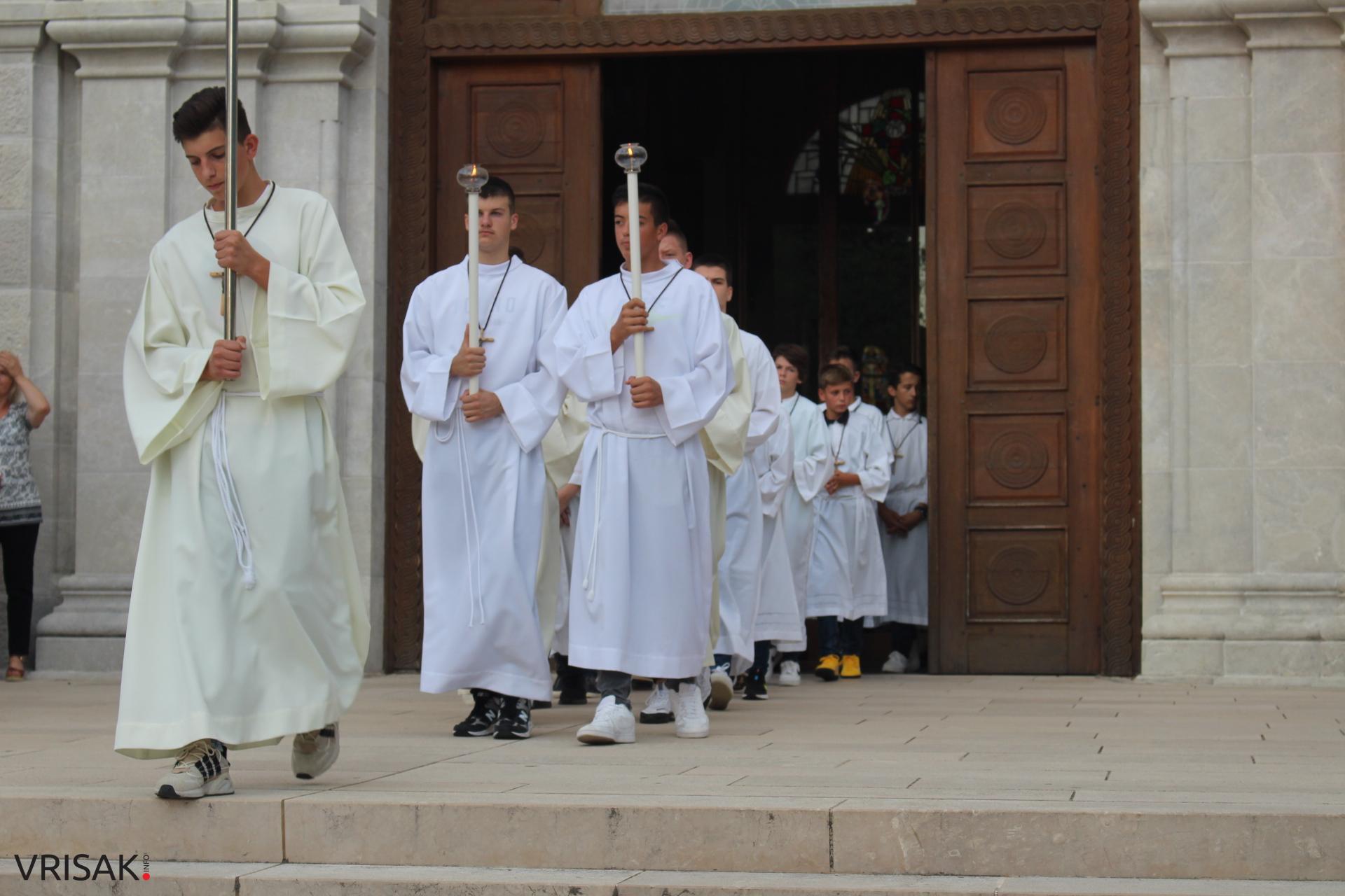 Široki Brijeg: Mnoštvo vjernika na uočnici Velikoj Gospi