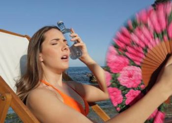 Čuvajte se: Dehidrirati možete i sjedeći na kauču, za vrijeme vrućina pijte što više tekućine