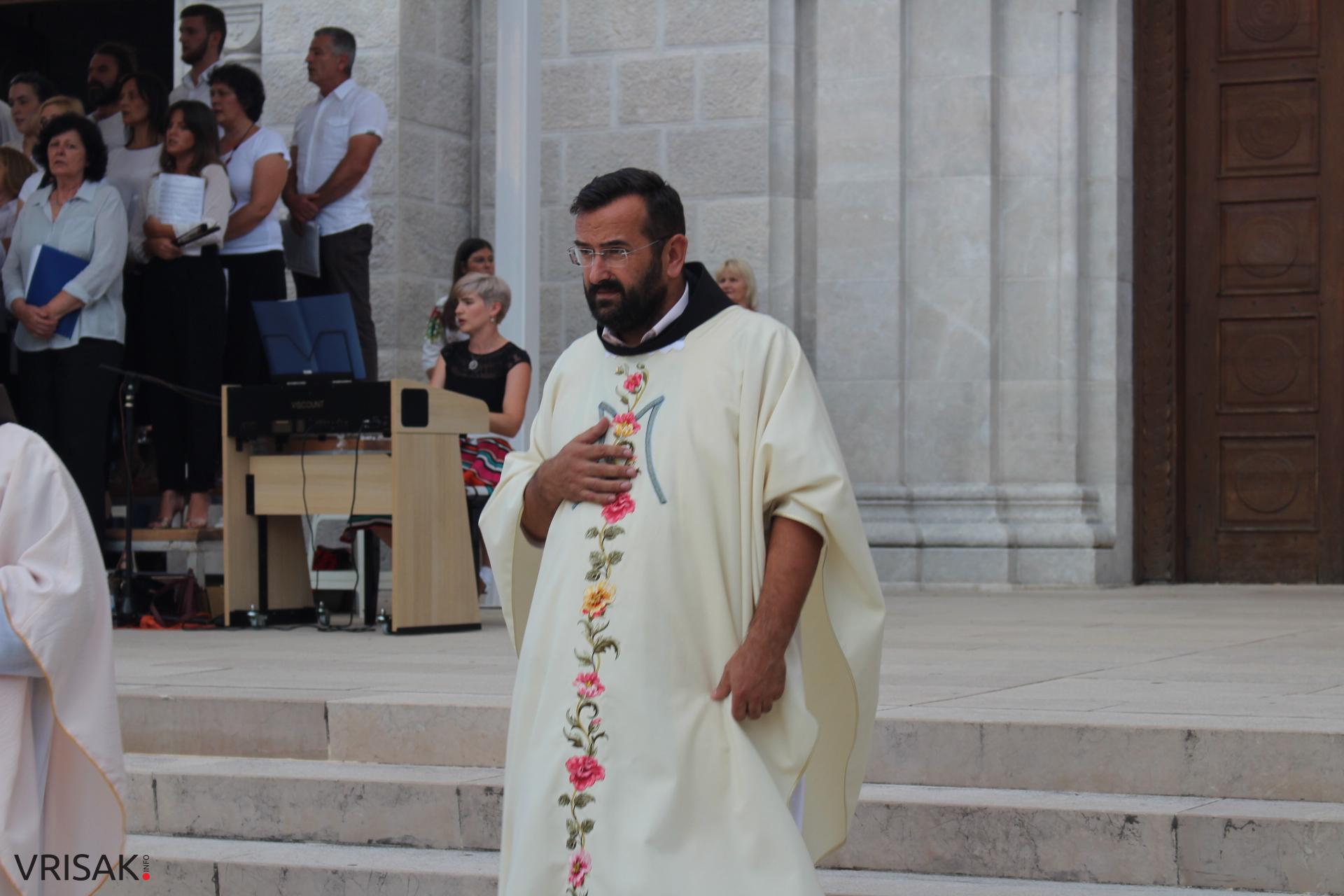 Široki Brijeg: Mnoštvo vjernika na uočnici Velikoj Gospi