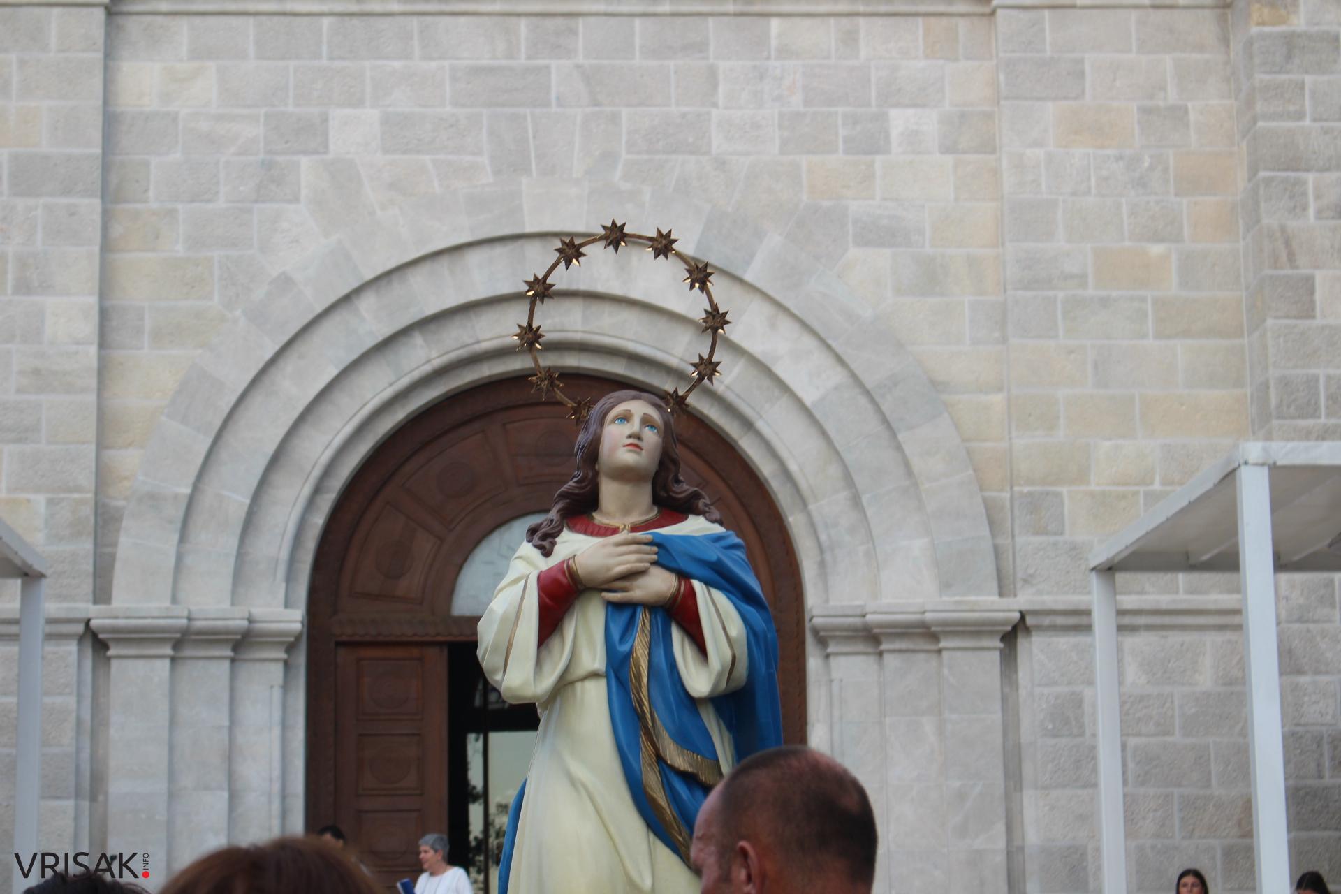 Široki Brijeg: Mnoštvo vjernika na uočnici Velikoj Gospi