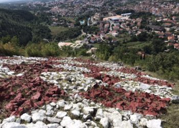 Gradu za rođendan: Očišćen grb iznad Širokog Brijega
