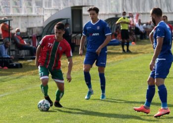 Široki slavio na Otoci, Jurilj dvaput pogodio