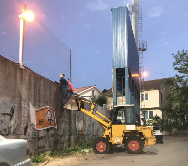 Čuvena parola “Snađi se” na djelu!