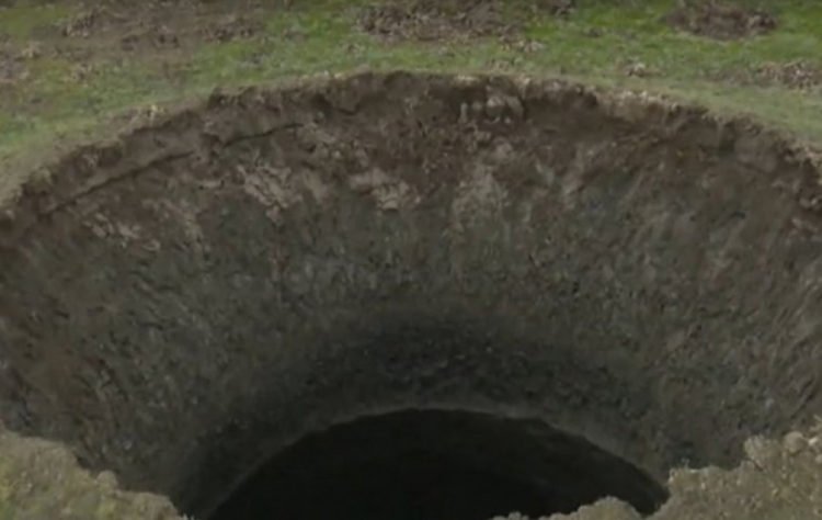 Eksplozija u Sibiru napravila rupu duboku 50 metara, mještani u šoku