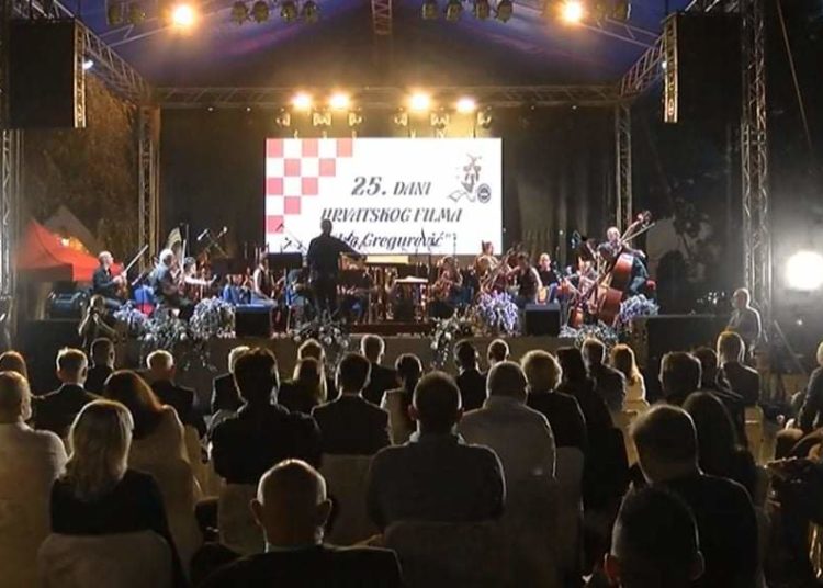 U Orašju otvoren 25. jubilarni festival “Dani hrvatskog filma – Ivo Gregurević”