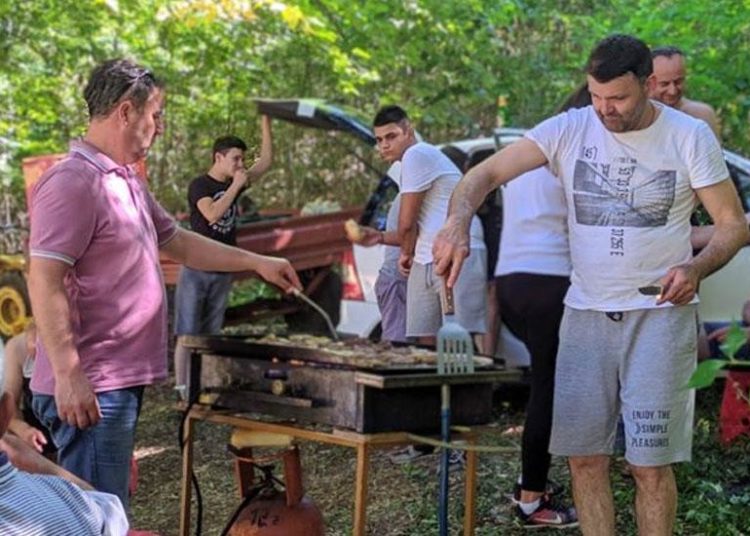 Tradicionalno obiteljsko okupljanje u Podvraniću kod Kočerina