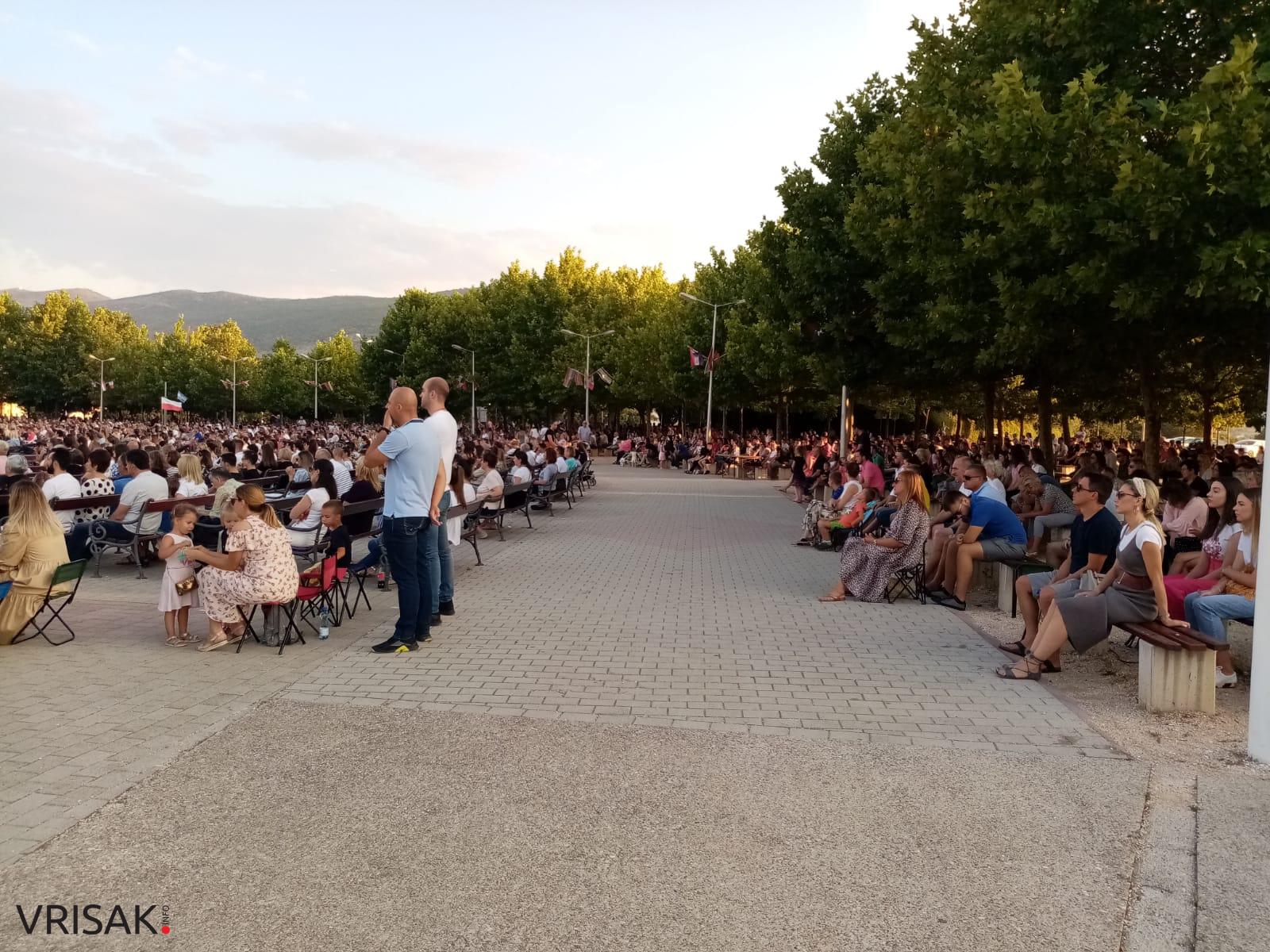 U subotu u Međugorju otvoren 31. Međunarodni molitveni susret mladih