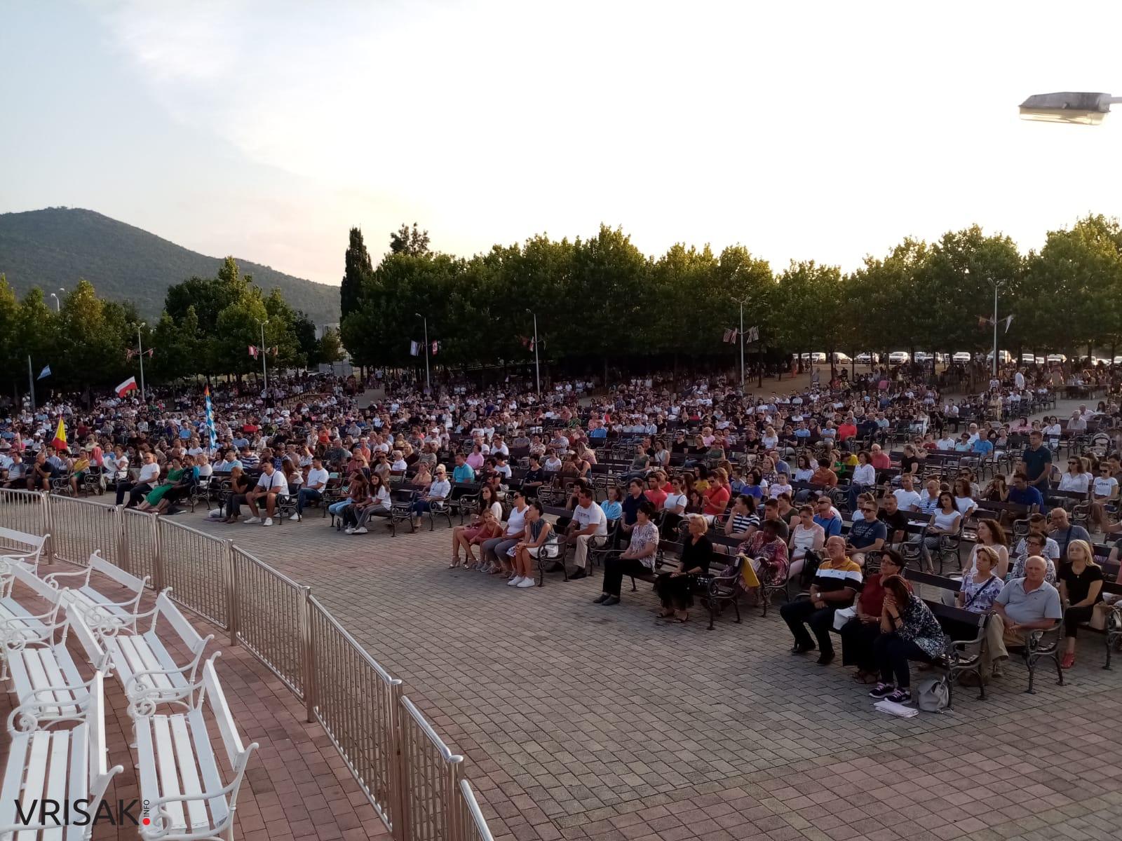 U subotu u Međugorju otvoren 31. Međunarodni molitveni susret mladih