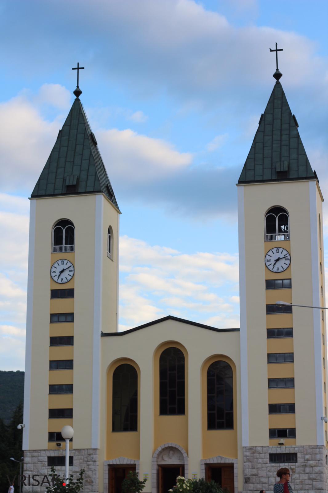 Međugorje: Veliki broj vjernika na zadnjoj večeri Mladifesta